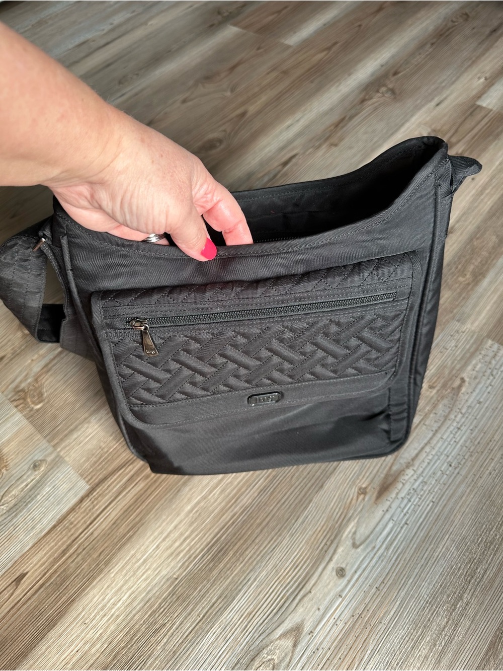 lug Black Quilted Cross Body Bag - Picture 2 of 11